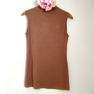 🎯3/$10 Aprll Chic Sleeveless Mock Neck Light Brown Top Medium Style 38156